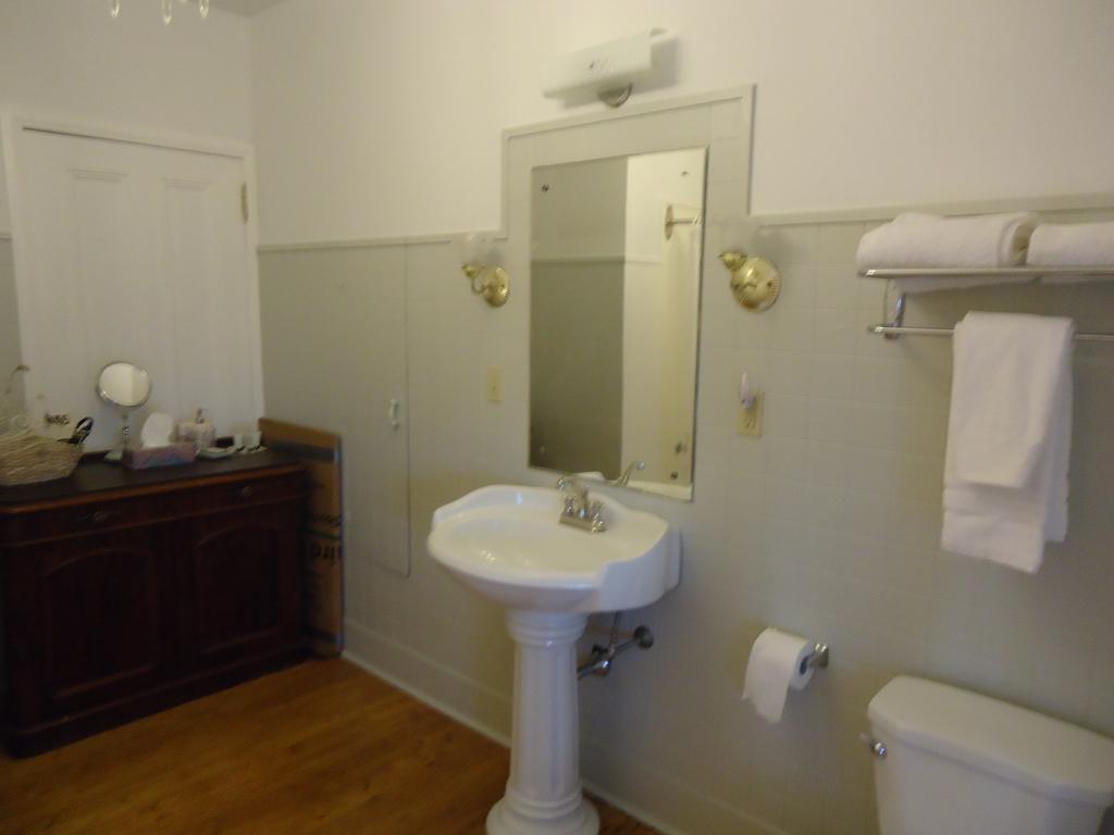 Governor'S Mansion Inn Miramichi Quarto foto